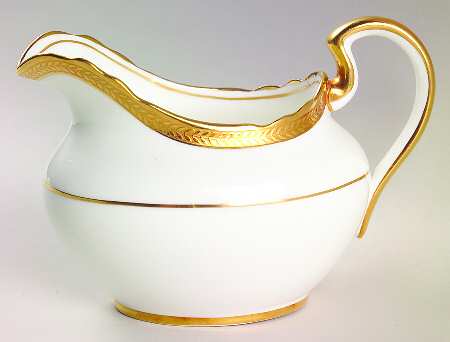 Elizabeth (Scalloped, Verge Line) Creamer