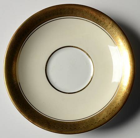 Sandringham (Smooth) Saucer