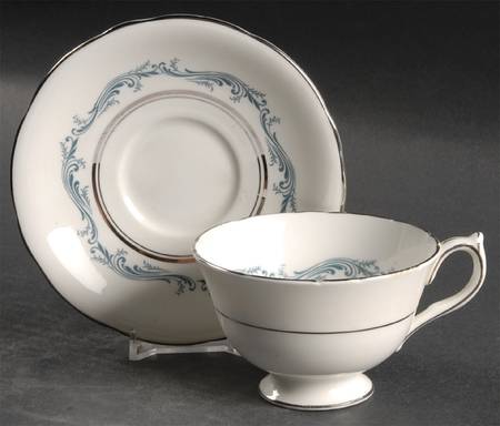 Denver Footed Cup & Saucer Set