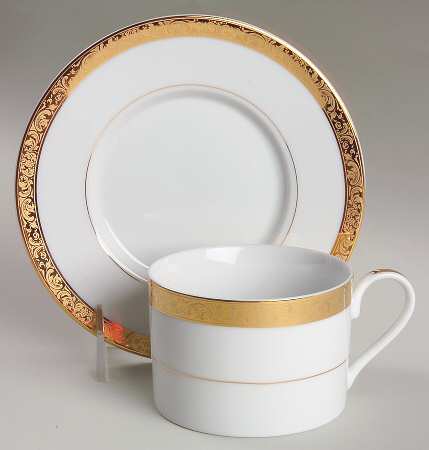 Windsor Gold Flat Cup & Saucer Set