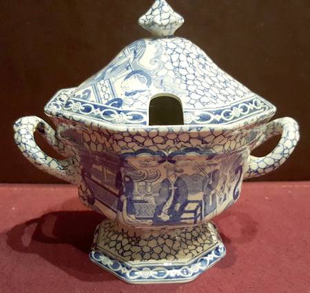 Chinese Bird Sauce Boat & Lid