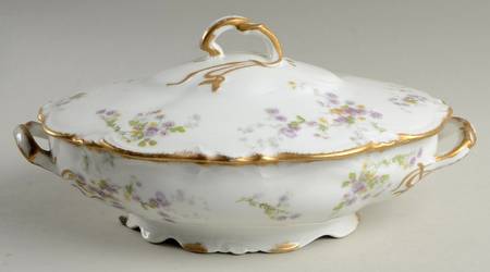 AHR356 Oval Covered Vegetable by Charles Ahrenfeldt