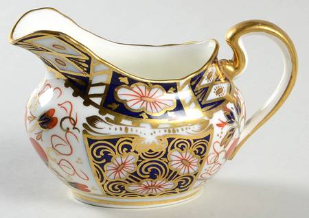 5500 (Scalloped) Creamer
