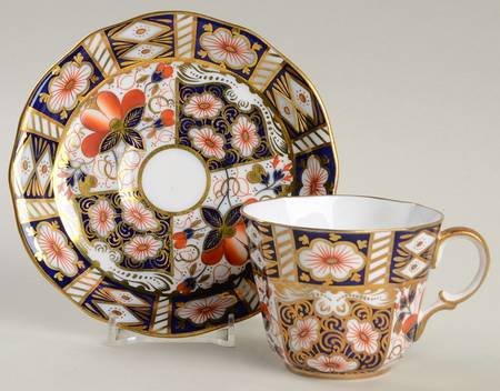 5500 (Scalloped) Flat Cup & Saucer Set