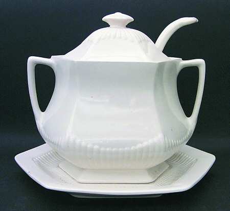 Empress Tureen & Lid w/Ladle & Underplate