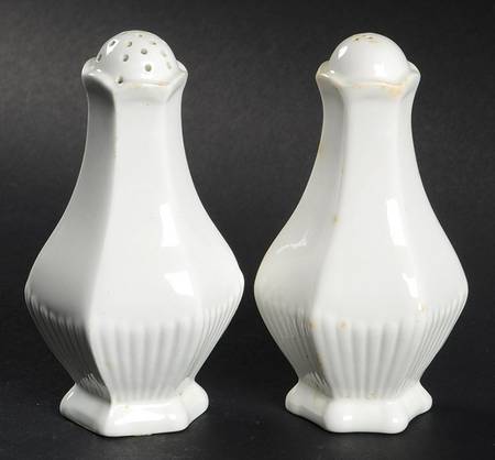 Salt & Pepper Set
