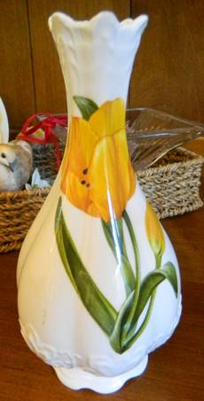 Chelsea Flowers 7" Vase