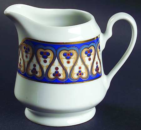 Traditions Creamer