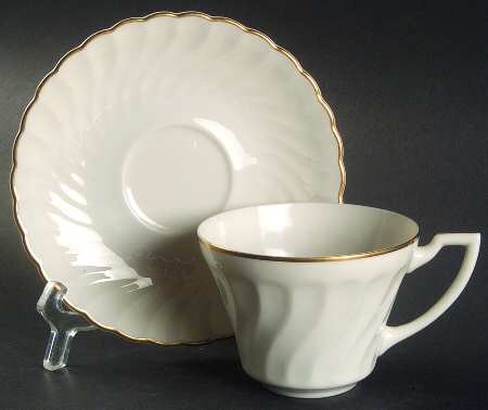 ABE29 Flat Cup & Saucer Set
