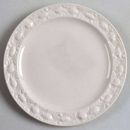 Della Robia Off White (Micratex) Bread & Butter Plate by Adams China