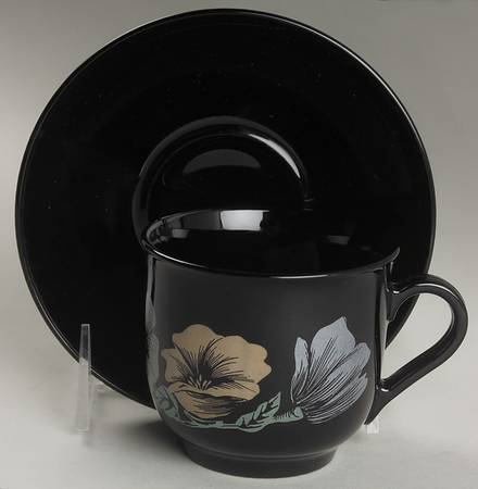 Julie Flat Cup & Saucer Set