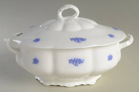 Chelsea (Scalloped, No Embossing) Oval Tureen & Lid by Adderley