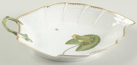 Waterlily Seascape 9" Leaf Dish