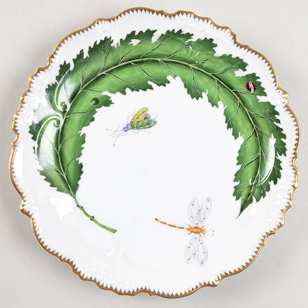 Green Leaf 8" Scalloped Plate