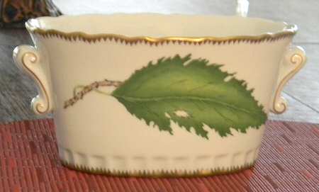 Green Leaf Oval Cachepot