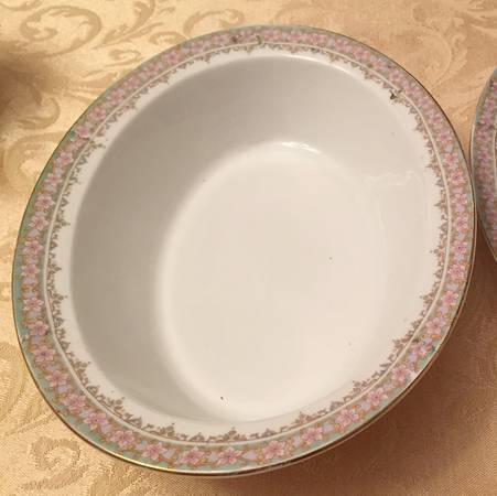 AUS288 9" Oval Vegetable Bowl