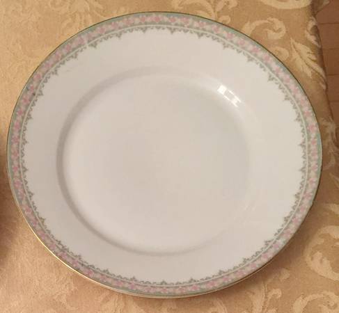 AUS288 Dinner Plate