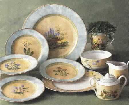 Clover Dinner Plate by 222 Fifth (PTS)