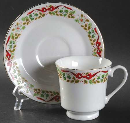 12 Days of Christmas Footed Cup & Saucer Set