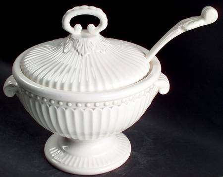 Athena (5166) Tureen & Lid w/Ladle