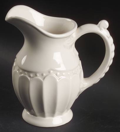 Athena (5166) 36 Oz Pitcher