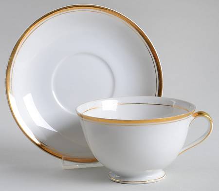 AIT2 Footed Cup & Saucer Set