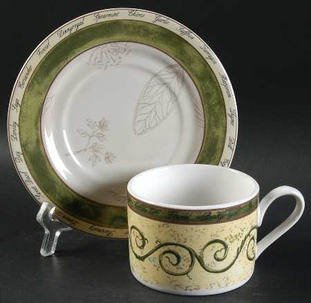 Bouquet Garni Butternut Flat Cup & Saucer Set