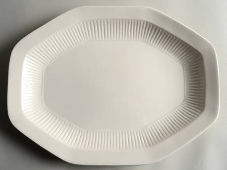 Empress (Cream) 15" Oval Serving Platter