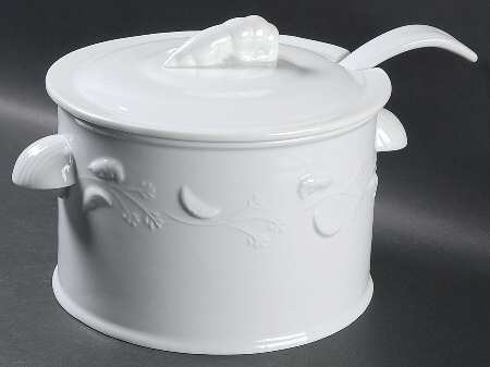 Seafood Whiteware Tureen & Lid w/Ladle