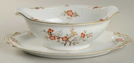 ALB17 Gravy Boat with Attached Underplate by Albion-Japan
