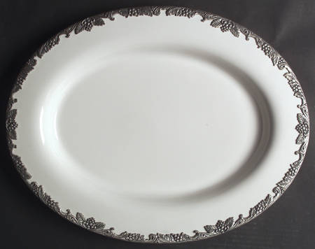 Grape 18" Oval Serving Platter
