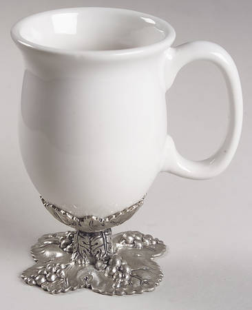 Grape Pedestal Mug