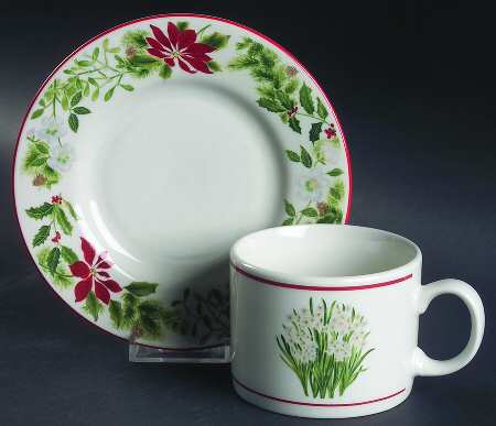 Holiday Floral Flat Cup & Saucer Set