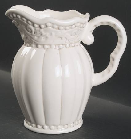Baroque 56 Oz Pitcher