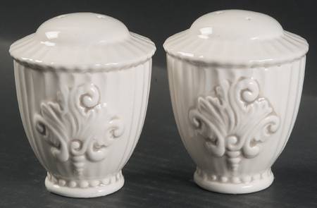 Baroque Salt & Pepper Set
