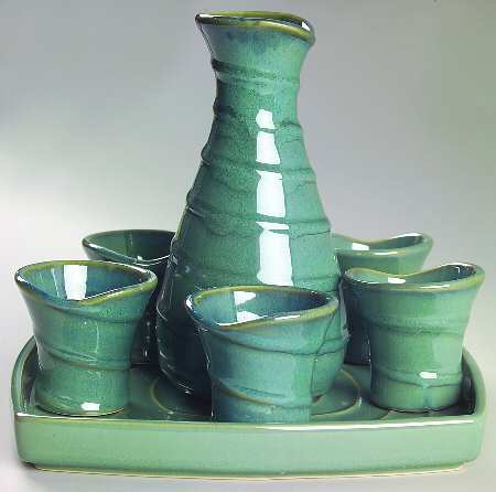 Synergy Green (7 Piece) Sake Set (Bottle, 5 Cup, Tray)