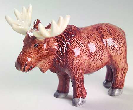 Wolf & Moose Pepper Shaker