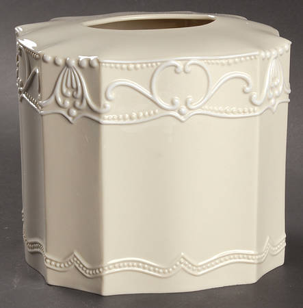 Aristocrat Square Tissue Box Cover