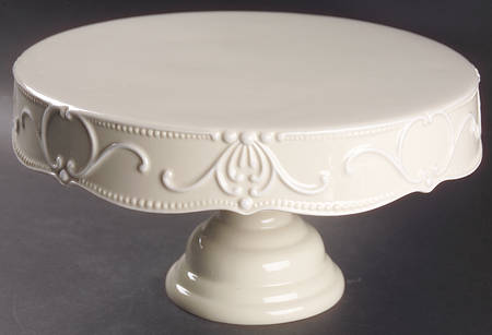Aristocrat 11" Diameter Pedestal Cake Stand