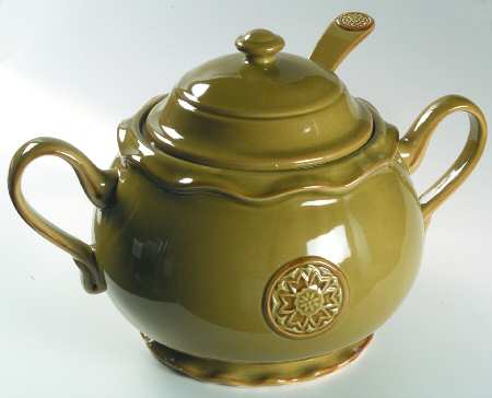 Medallion Avocado Tureen & Lid w/Ladle