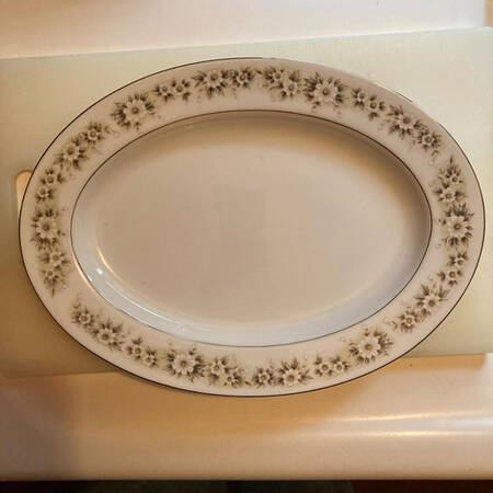 Daisylane 12" Oval Serving Platter