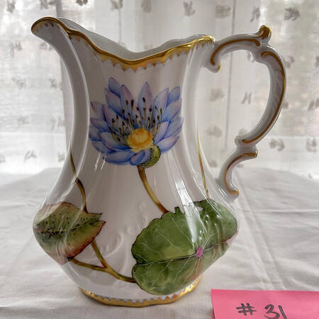 Giftware 28 Oz Pitcher