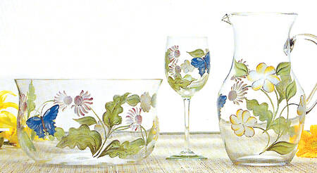 Lara's Garden (Smooth) Glassware Goblet