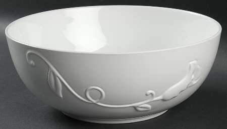 Delphine 9" Round Serving Bowl