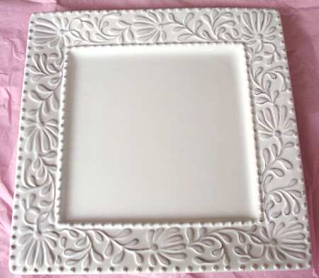 Fleur de Lis Collection Dinner Plate