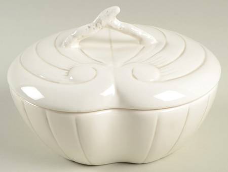 Waverly Shell Covered Soup Bowl