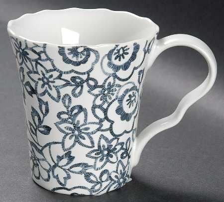 Lace Labyrinth Charcoal Mug