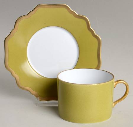 Anna's Palette Meadow Green Flat Cup & Saucer Set