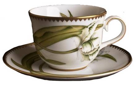White Tulips Flat Cup & Saucer Set