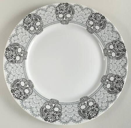 Skull Lace by 222 Fifth (PTS)